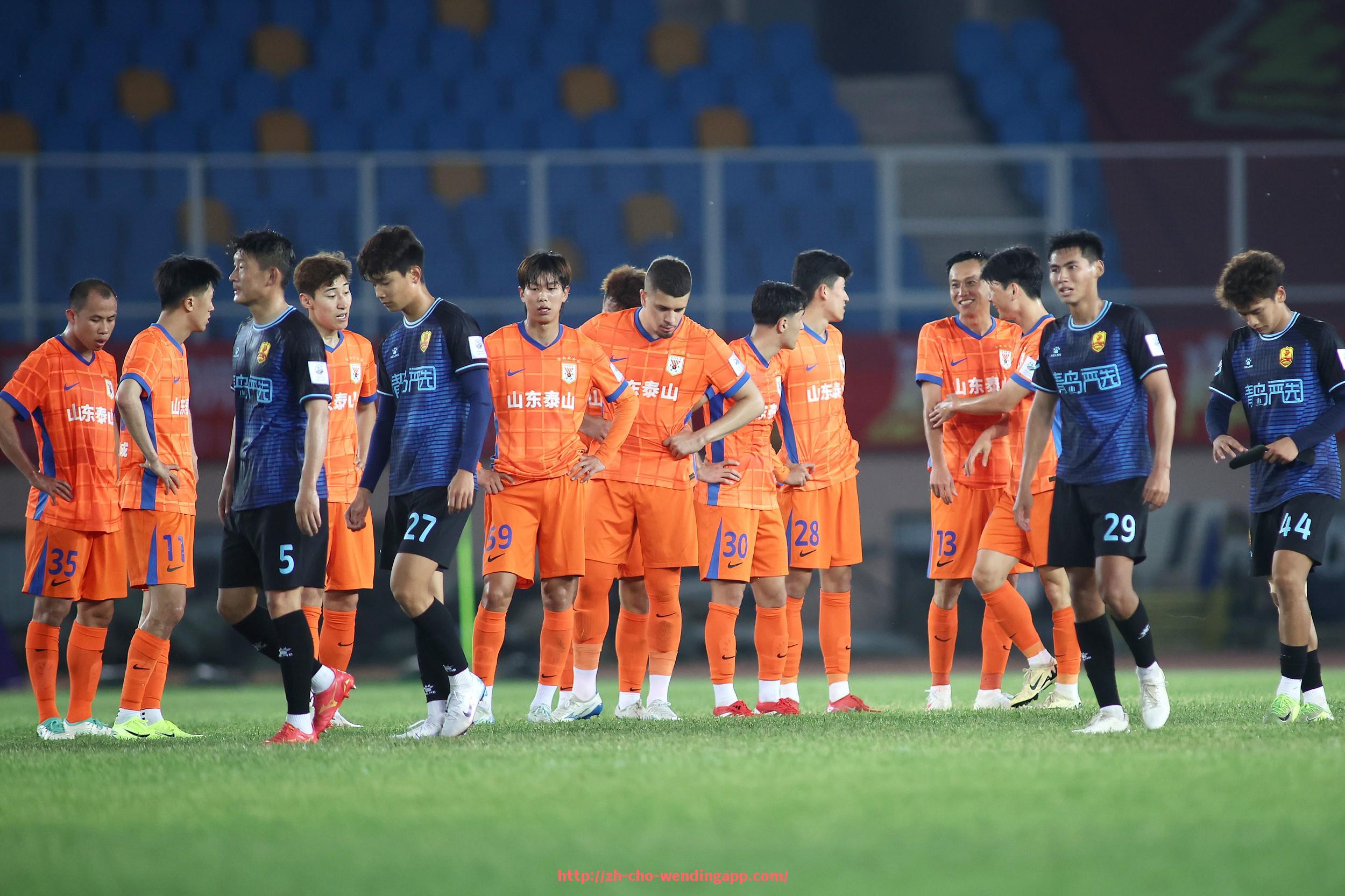 问鼎娱乐官网-法甲球员最佳进球时刻:法甲球员在赛季中的最佳进球时刻回顾