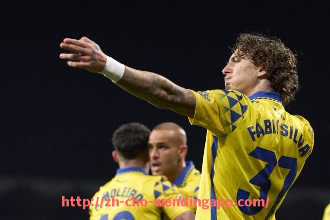 问鼎娱乐官网-传控打法最为出色的德甲球队排名与技战术解析